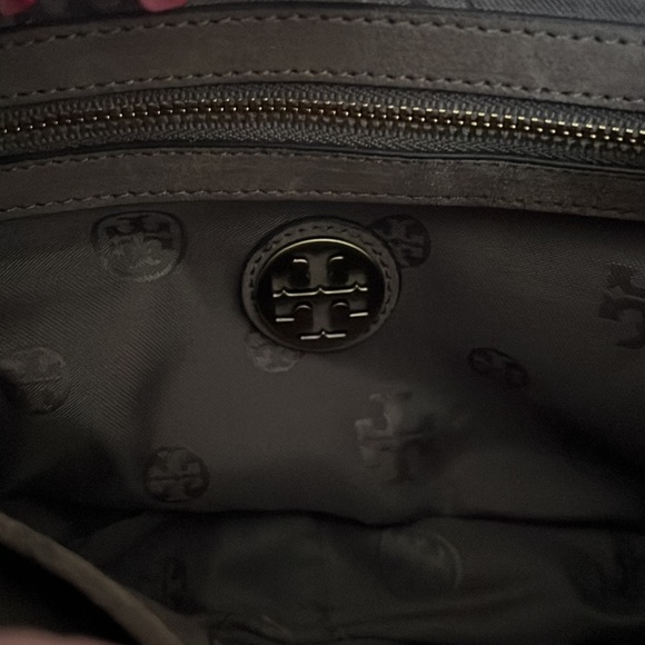 Tory Burch Taupe Suede Fringe Bag Brushed Gold Hardware - Picture 8 of 10